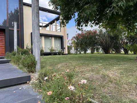Casa en Alquiler Temporal de 4 dormitorios