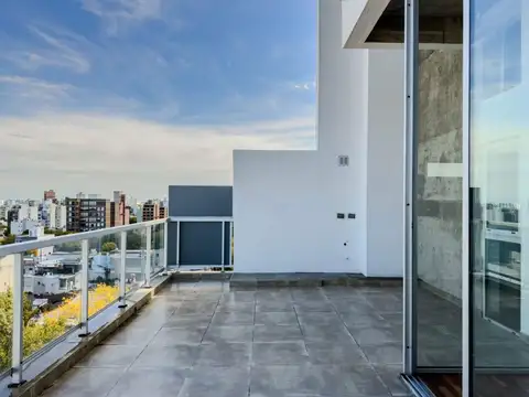 Piso Dúplex de Categoría, a Estrenar en Venta.