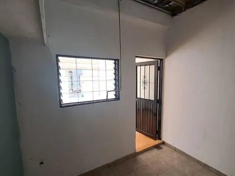Departamento en Alquiler en Azcuenaga, $ 350.000