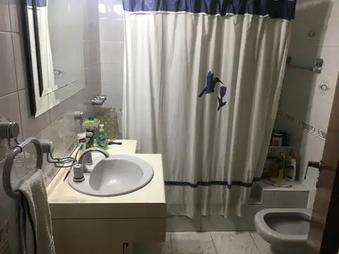 Depto Tipo Casa en Alquiler con 1 cocheras