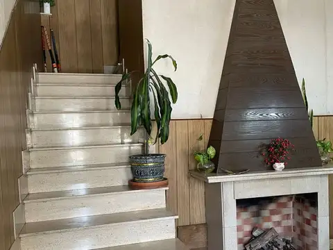 CASA 5 AMB CIUDAD JARDIN CON COCHERA