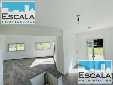 Casa 3 ambientes con 2 baños