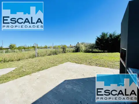 Casa 3 ambientes con 2 baños