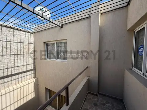 Departamento en Alquiler con 1 cocheras