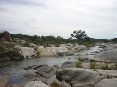 VENDO CAMPO 1.975 Hectáreas en Negro Huasi – Río San Gregorio – Córdoba.