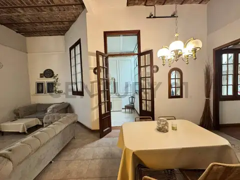 Viel 700, Piso 0