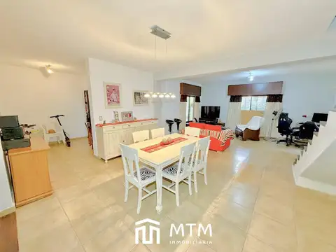 Casa en Venta en Granadero Baigorria, USD 215.000