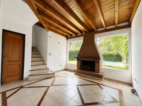 Casa en Venta con 1 cochera