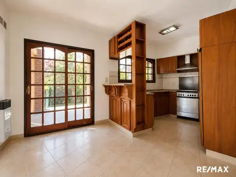 VENTA CASA 5 AMBIENTES EL CASCO DE MORENO