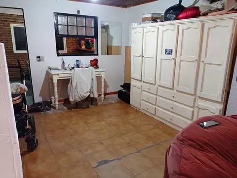 Eva Perón e/ 257 y 258