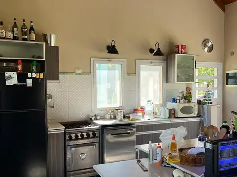 Casa 4 ambientes con 4 baños