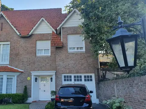 Casa en Venta en Adrogue, USD 690.000