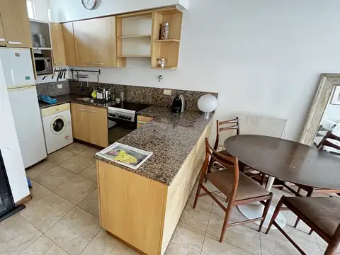 Depto Tipo Casa en Alquiler de 1 dormitorio