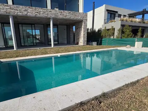 Casa  en Venta en Acacias, Puertos, Escobar