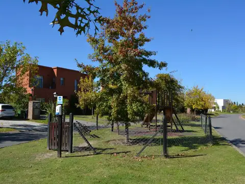 Casa en Alquiler al Este