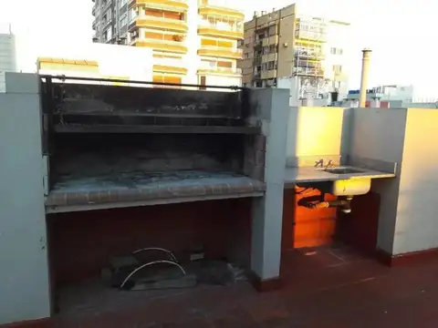 Aguilar 2400