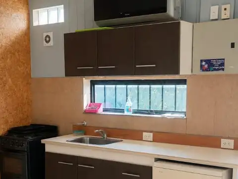 Casa en Alquiler con 2 cocheras