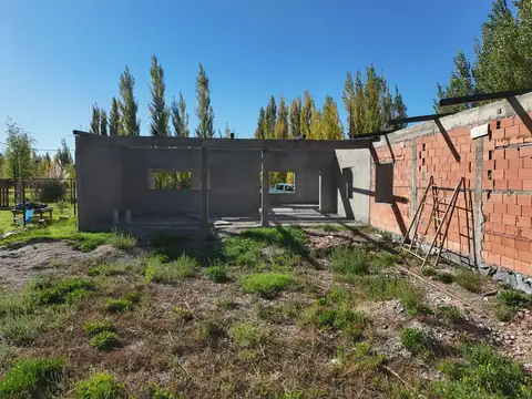 CASA EN VENTA EN FERNÁNDEZ ORO, RIO NEGRO