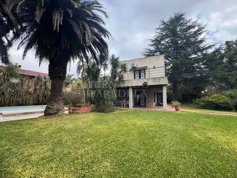Casa - Barrio Parque Leloir