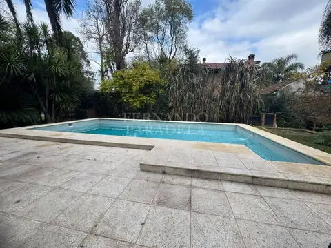 Casa en Alquiler en Barrio Parque Leloir, USD 2.200