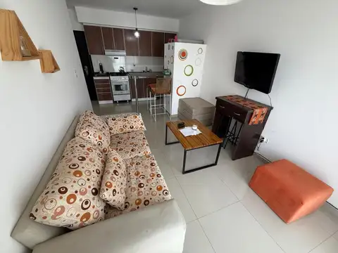 Depto  en Alquiler - 2 amb con balcón- Villa Ballester