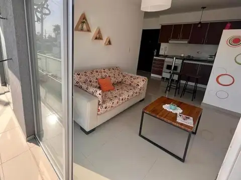 Depto  en Alquiler - 2 amb con balcón- Villa Ballester