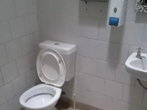 Local en Alquiler en Villa Dominico, $ 1.100.000
