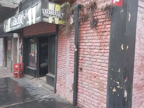Local en Alquiler Via Pública