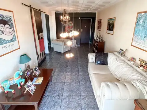 Departamento 4 Ambientes con Balcon y Patio