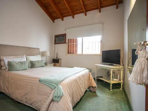 Depto Tipo Casa en Venta de 4 dormitorios