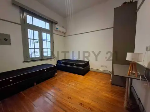 Tte. Gral. Juan D. Perón 1200, Piso 1