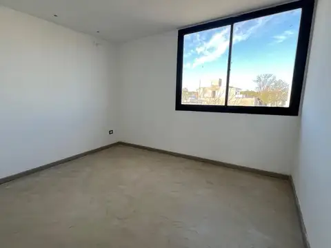 Depto Tipo Casa Monoambiente con 3 baños