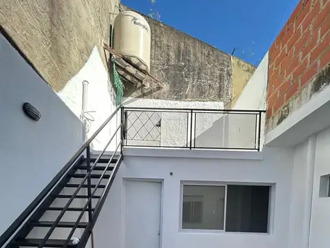Depto Tipo Casa en Alquiler en Munro, $ 500.000