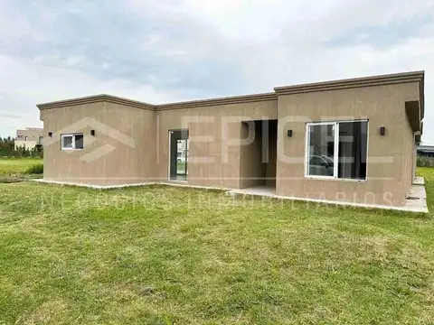 ALQUILER/ VENTA - LAGOS DE CANNING!
