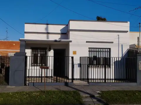 PH FRENTE CON AMBIENTES AMPLIOS