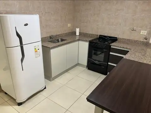 Departamento en Alquiler en Centro, $ 880.000