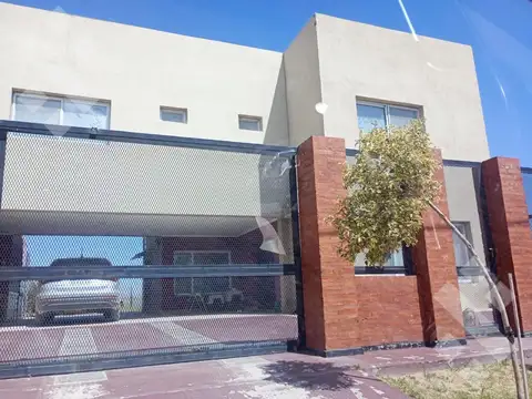 Casa en Alquiler en Neuquén, $ 3.000.000
