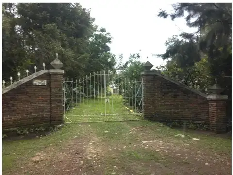 Espectacular Quinta con Muelle Privado en Dique Luján