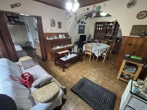Santa Rosa  al 3300, E/ E. Del Campo y B. Irigoyen
