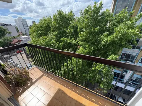 Beazley 867 , Piso 6