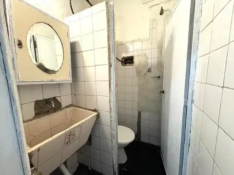 Local en Alquiler 65 años