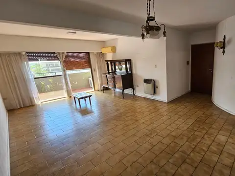 San Martín Y Pellegrini 600, Piso 4