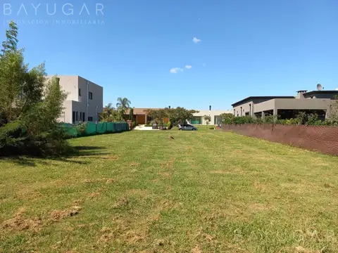 Lote Perimetral - Venta en Barrio Santa Guadalupe - OPORTUNIDAD INVERSION