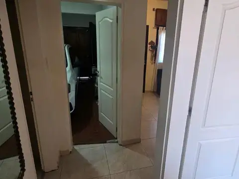 Depto Tipo Casa 4 ambientes con 2 baños