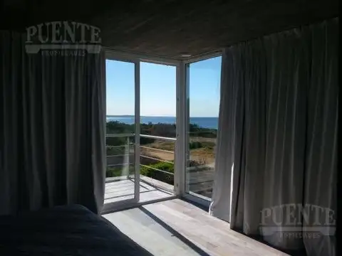 Casa en Alquiler Temporal con 1 cochera
