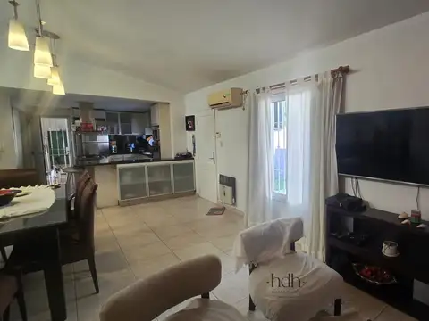Casa venta 3 dormitorios 2 baños con pileta