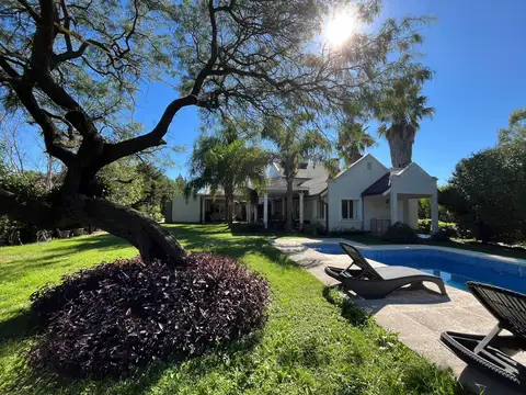 ¡Venta! Impresionante Casa en Las Delicias - 4 dormitorios ¡Con Escritura!