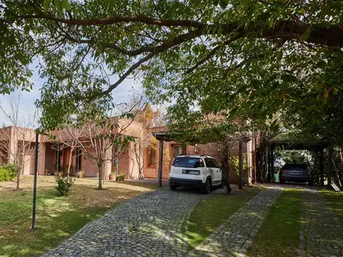 Casa en Venta de 5 dormitorios