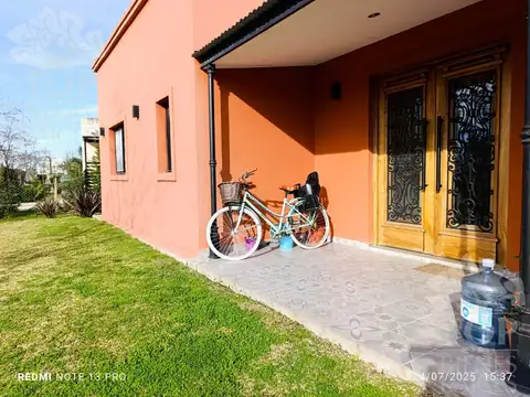 Casa en El Canton - lote interno