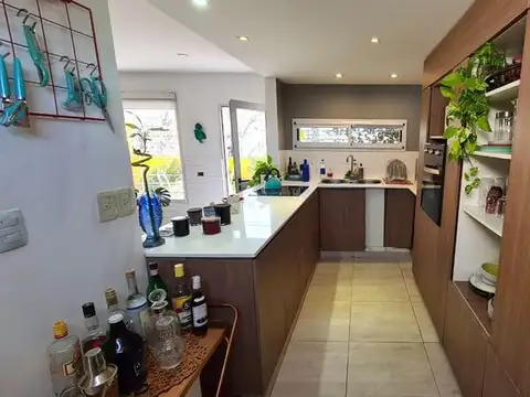 Depto Tipo Casa en Venta 5 años